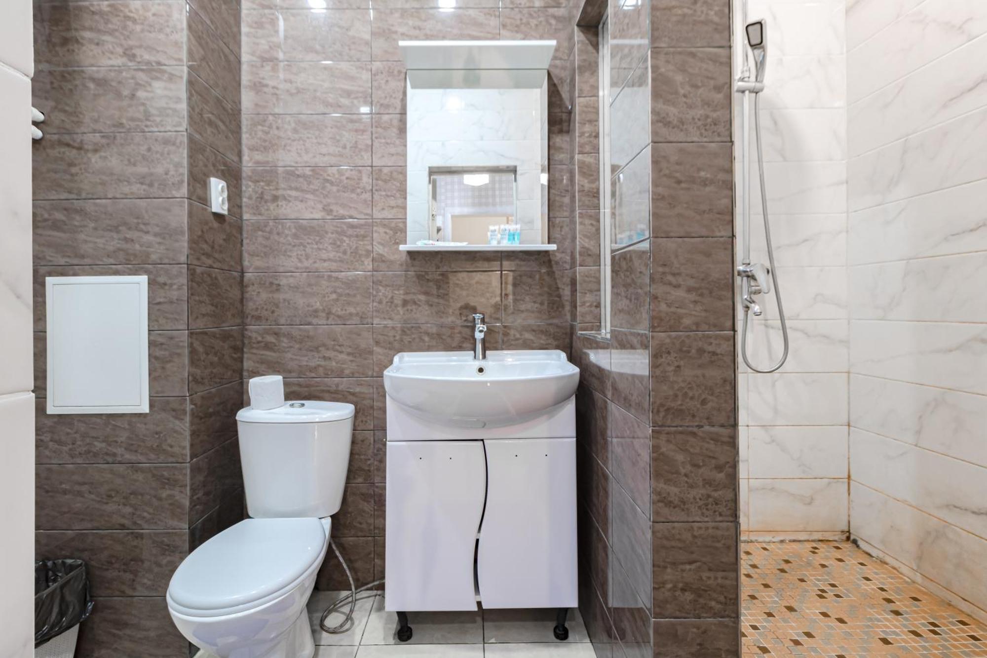 Апартаменты С Видом На Город Pavlodar Exterior photo
